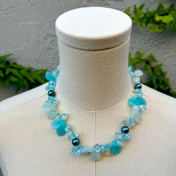 NWOT Blue Glass Beads & Freshwater Pearl Necklace - Picture 4 of 7